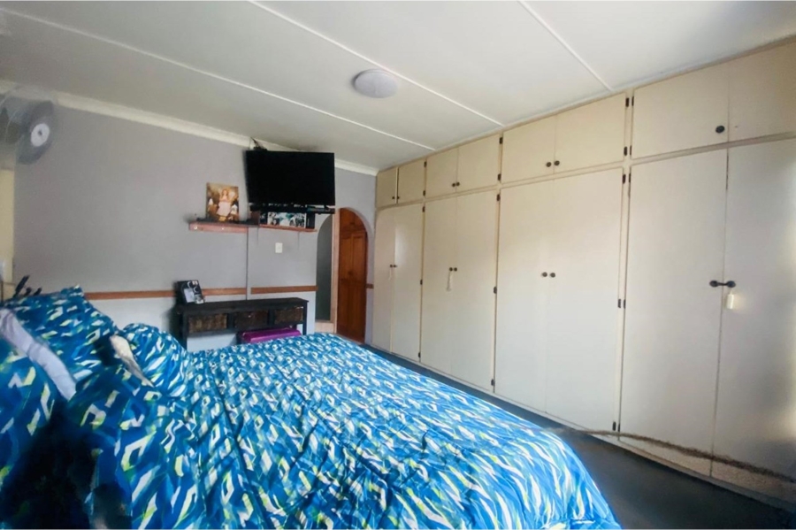 5 Bedroom Property for Sale in Sasolburg Free State